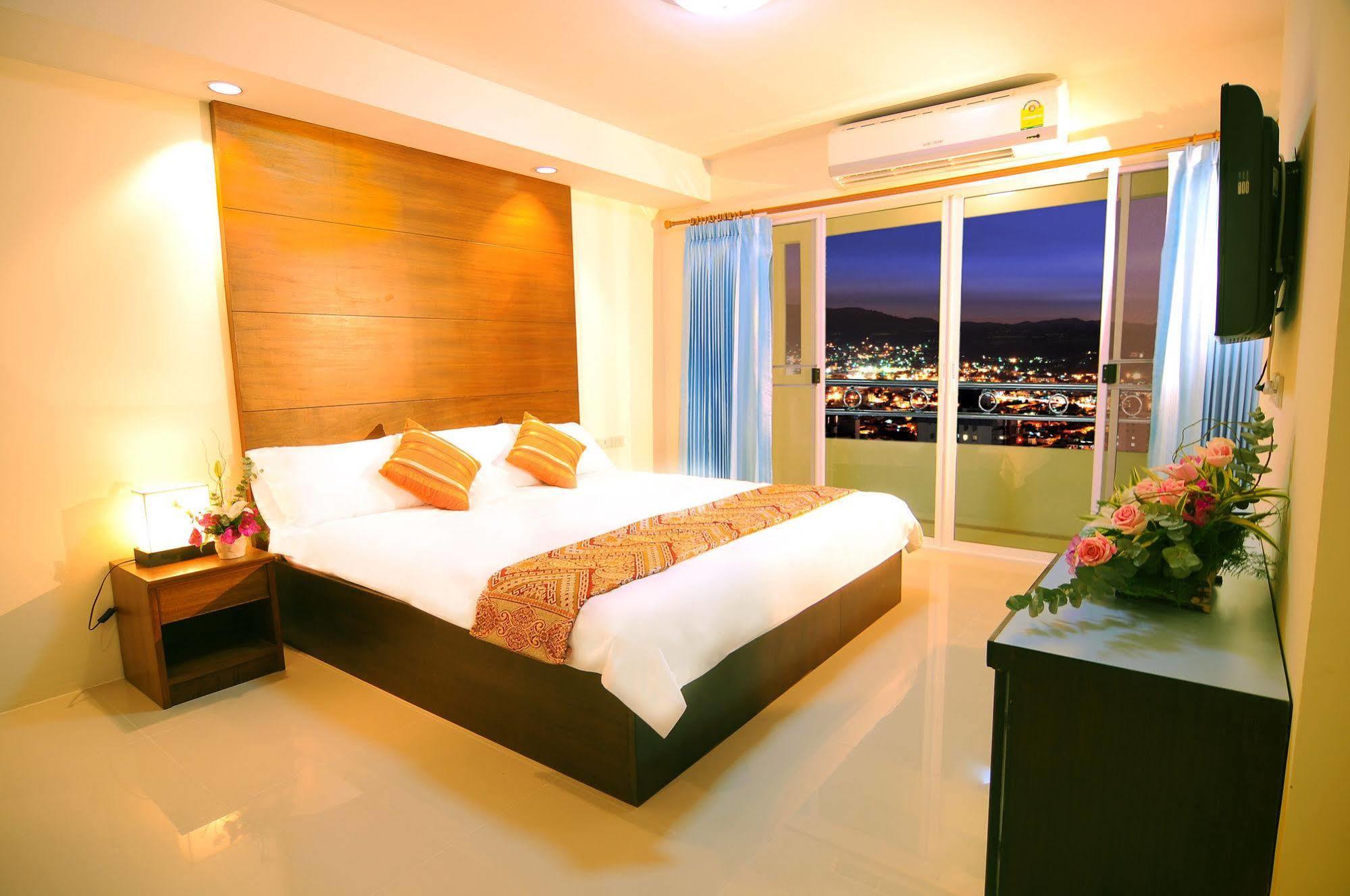 Grand Living Residence Chiang Mai Exterior photo